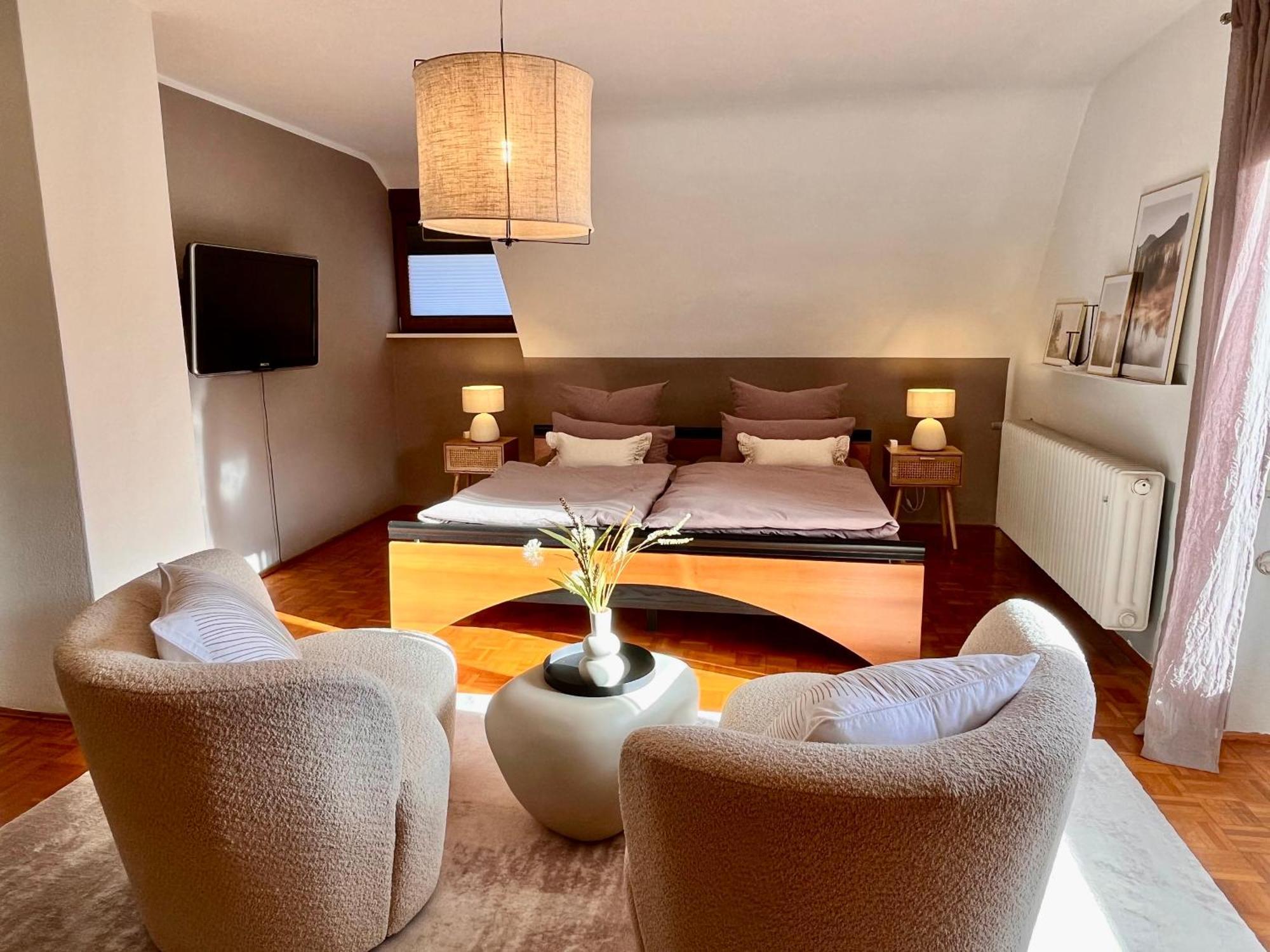 Holiday home Messe- & Gertraud Am Ludwigskanal, 24 H Self Check-in, Gratis Parken Wendelstein